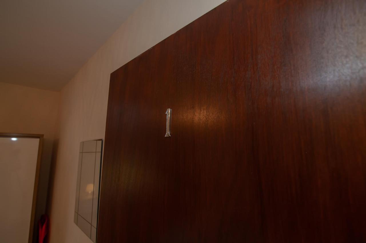 Casa Fresa Franks Serviced Guest house Liverpool