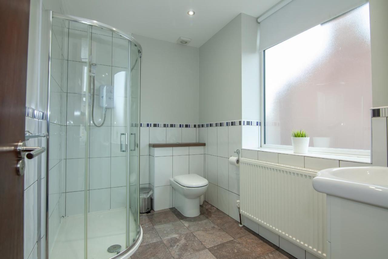 Casa Fresa Franks Serviced Guest house Liverpool